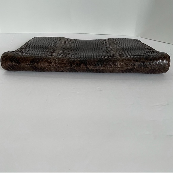 LAI Python Clutch - Picture 7 of 13